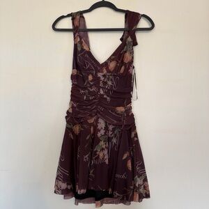 Burgundy and pink floral dress with ruched bodice mini dress size Medium